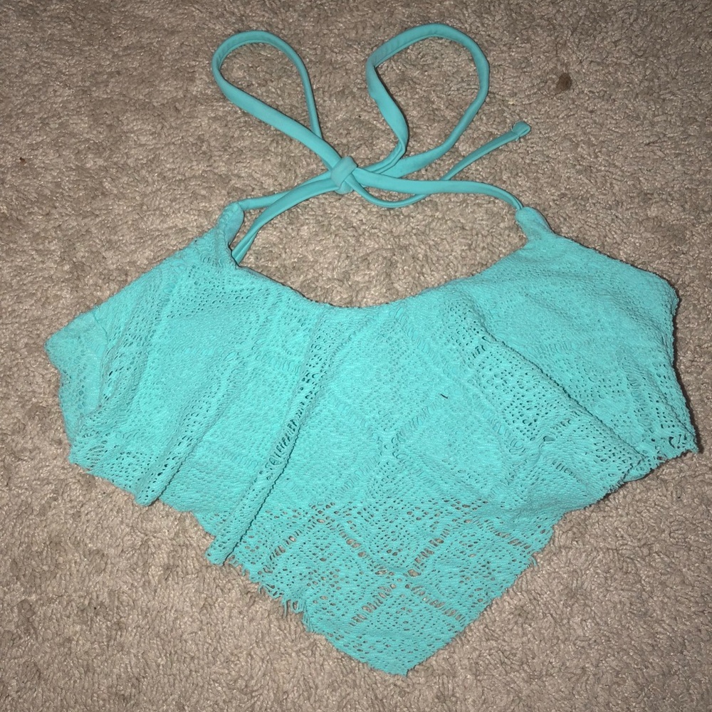 Tiel lace Bikini Top